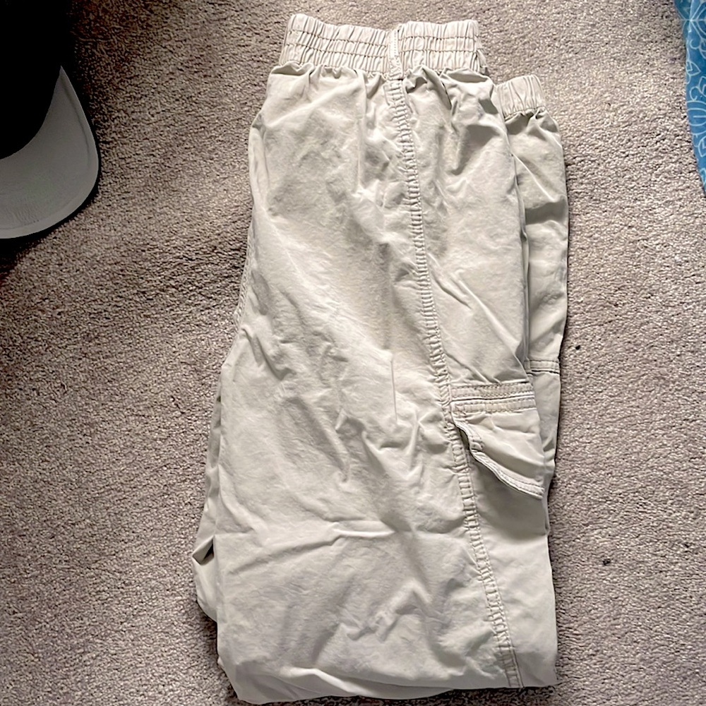Garage Brianna Bubble pant, like new I only wore like once, just were too big.